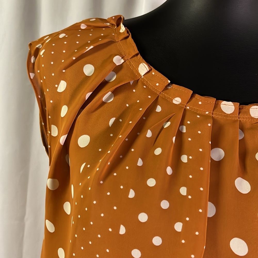 NWT LC Lauren Conrad Burnt Orange Polka Dot Print Pleat Neck Blouse - Picture 5 of 16